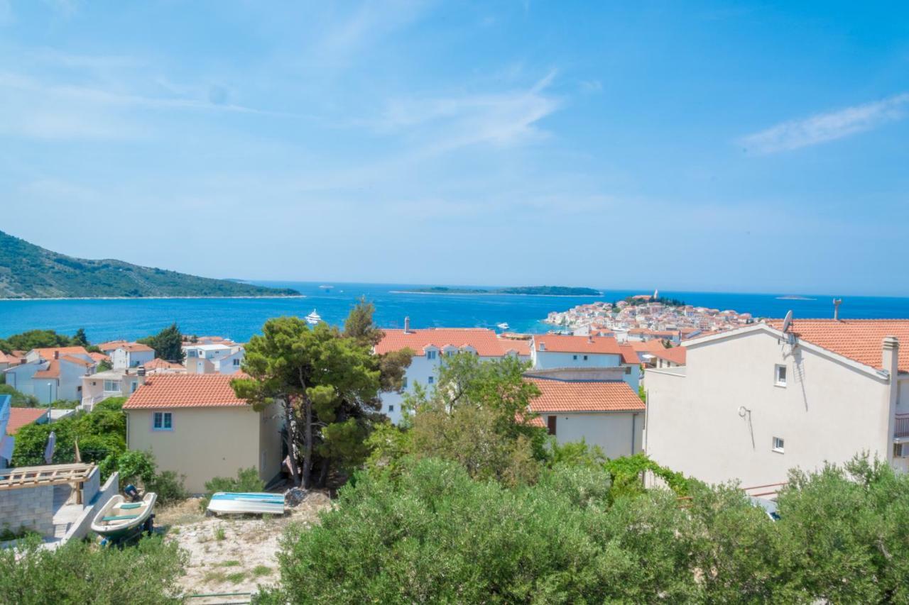 Olive Gardens Apartment Primošten Екстериор снимка