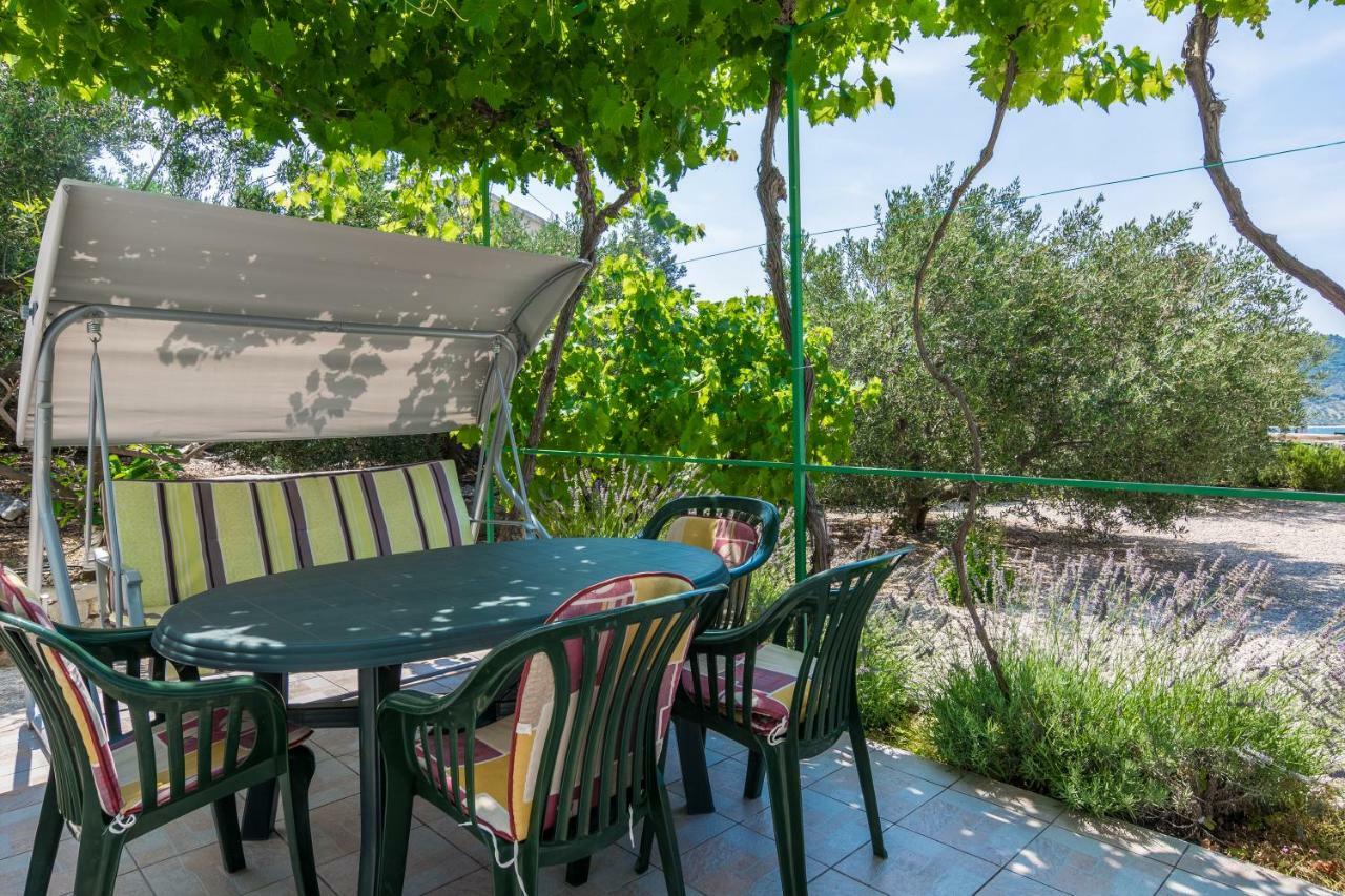 Olive Gardens Apartment Primošten Екстериор снимка